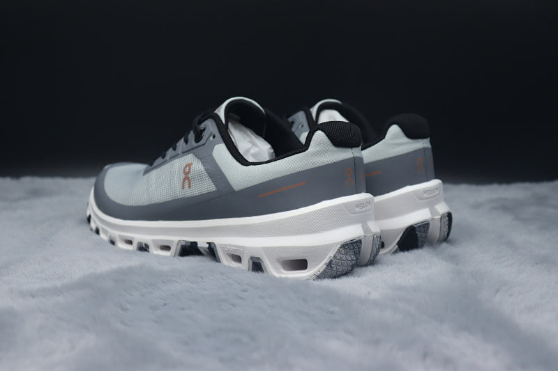 ON LOEWE X Cloud Venture