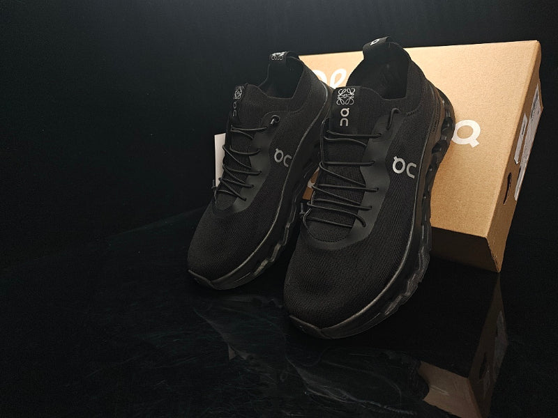 ON LOEWE×On Cloudtilt