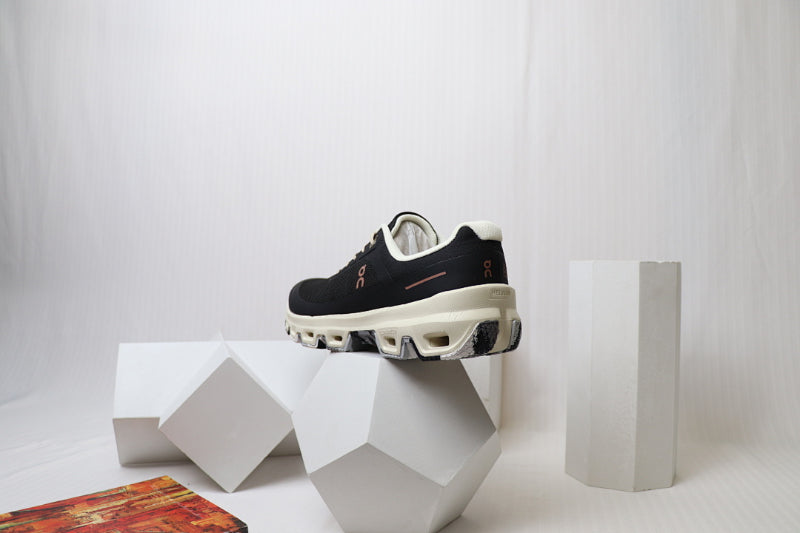 ON LOEWE X Cloud Venture