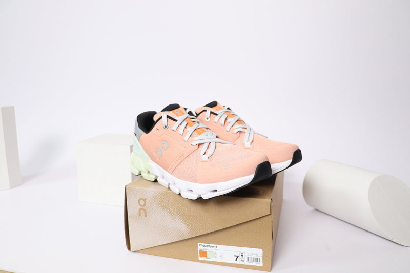 ON Cloudflyer4
