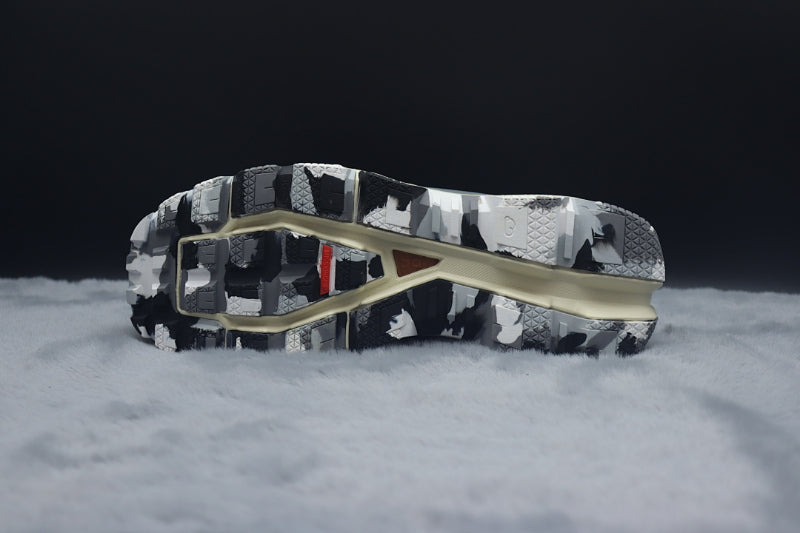 ON LOEWE X Cloud Venture